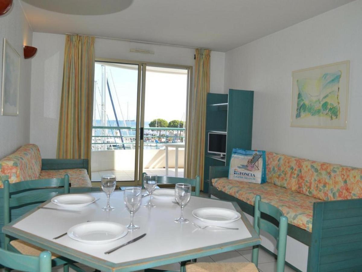 Frejus: Appt 2P, 5 Pers, Piscine, Plage A 150M, Parking, Animaux Ok - Fr-1-226A-357 Eksteriør billede