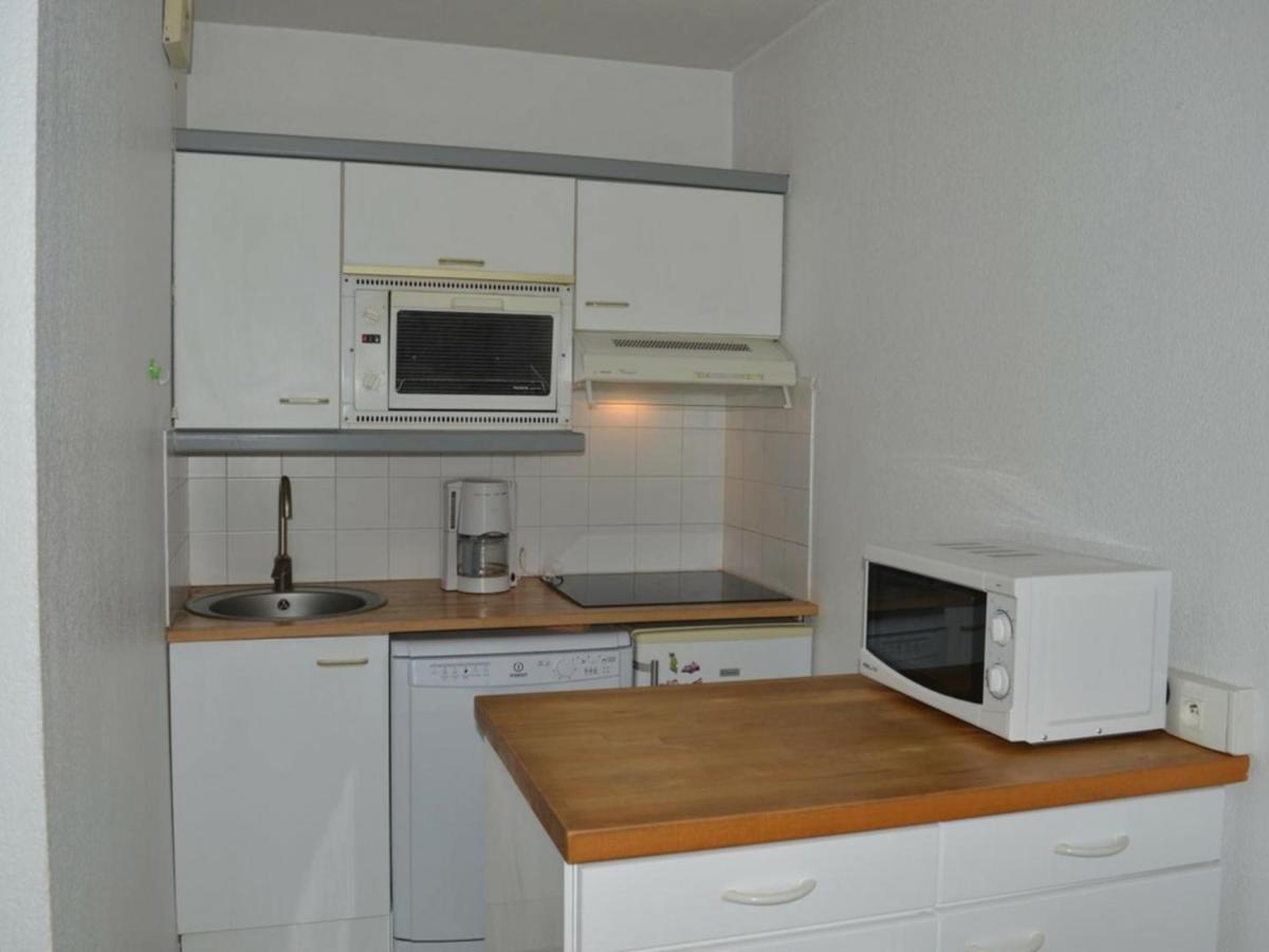 Frejus: Appt 2P, 5 Pers, Piscine, Plage A 150M, Parking, Animaux Ok - Fr-1-226A-357 Eksteriør billede