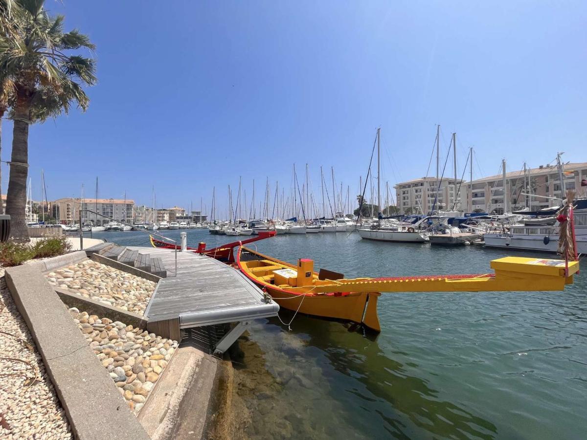 Frejus: Appt 2P, 5 Pers, Piscine, Plage A 150M, Parking, Animaux Ok - Fr-1-226A-357 Eksteriør billede